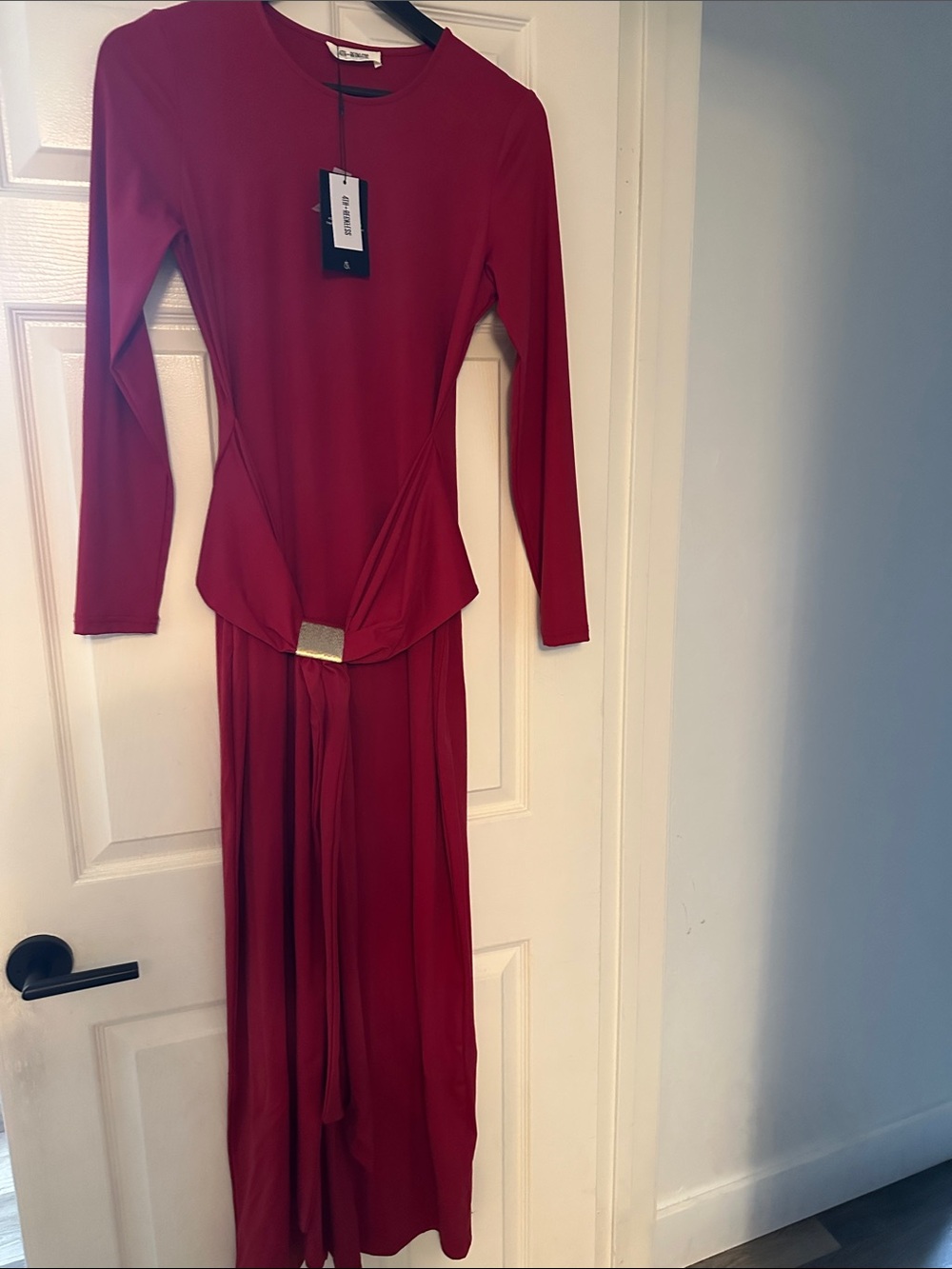 Long-Sleeve Maxi Dress in Red - Picture 5 of 6